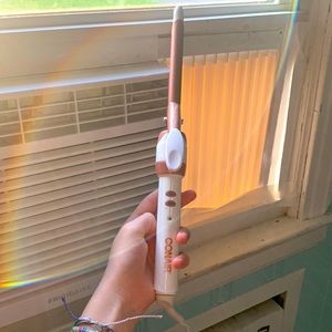 conair 1/2 inch barrel curling iron BRAND NEW